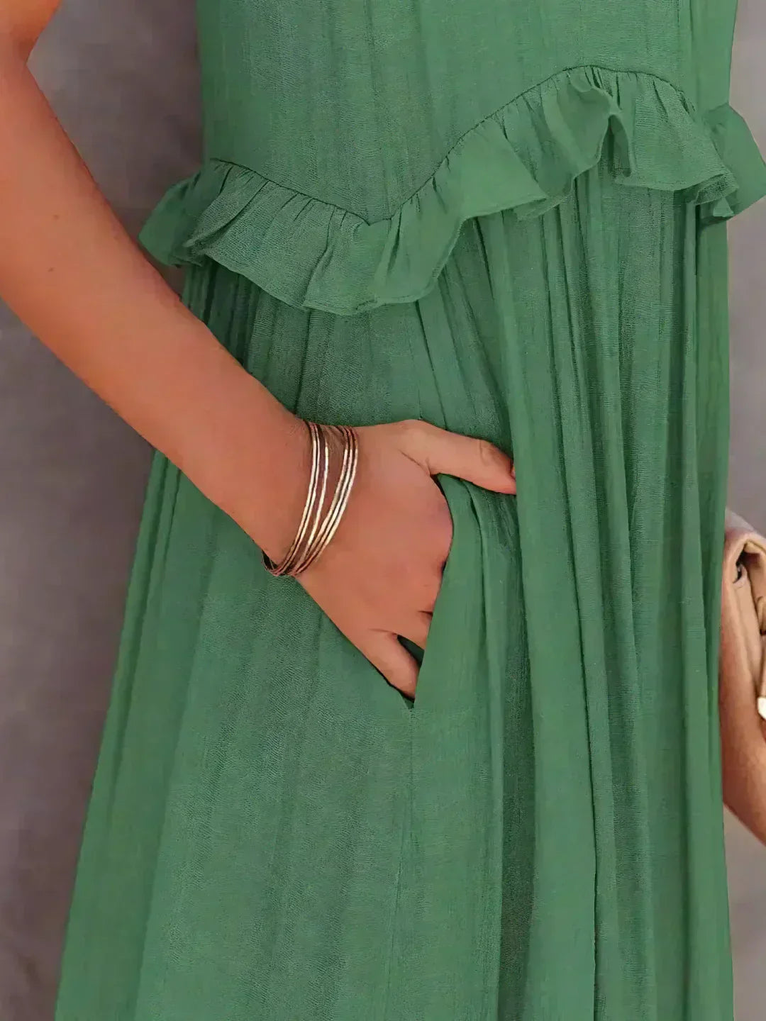 Sarah | Halter Ruffle Maxi Ruha (Majdnem elfogyott)