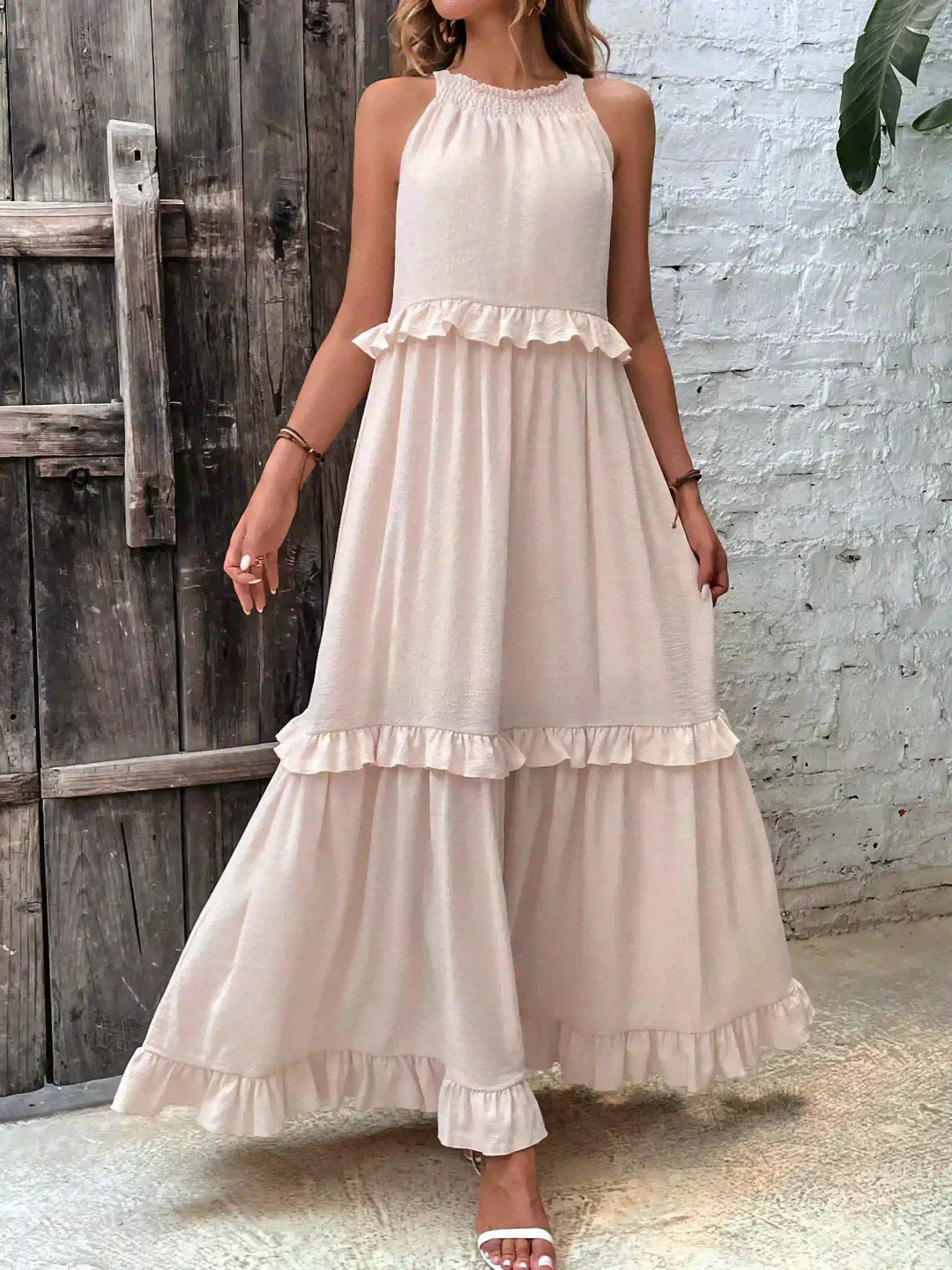 Sarah | Halter Ruffle Maxi Ruha (Majdnem elfogyott)
